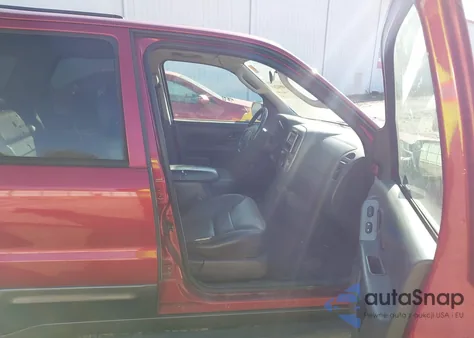 2004 Ford Escape Xlt from USA, damaged, VIN 1FMYU03144KB24726